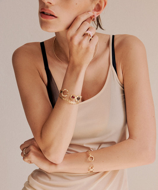 Soap opera bangle yellow gold