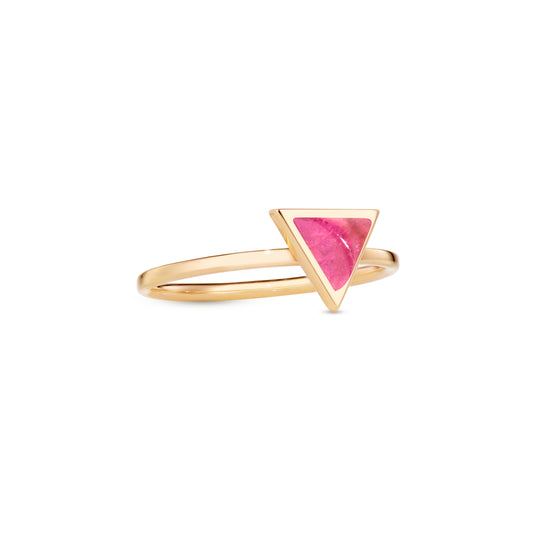 Triangle-sticker-ring-yellow-gold-with-pink-tourmaline