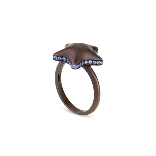 Alina_Abegg_Soap_Opera_Starfish_Bubble_Mini_Ring_Choco_Stoned_Titanium_Blue_Sapphire_Top
