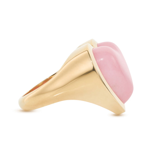 Alina_Abegg_Sugar_High_Love_Lollipop_Ring_Yellow_Gold_Pink_Opal_Side