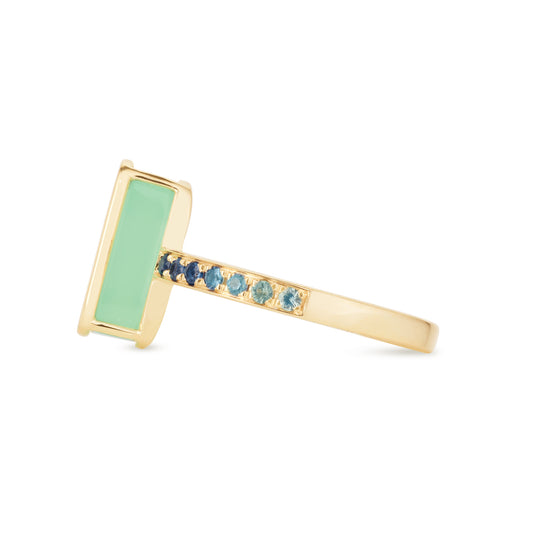 Alina_Abegg_Sugar_High_Pfefferminz_Mini_Ring_Kiwi_Stoned_Yellow_Gold_Chrysoprase_Sapphire_Side