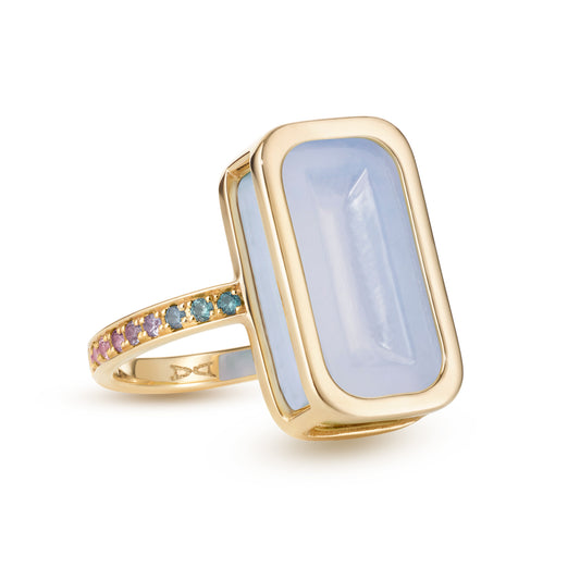 Alina_Abegg_Sugar_High_Pfefferminz_Ring_Grape_Stoned_Yellow_Gold_Lavender_Chalcedony_Multi_Colored_Sapphire