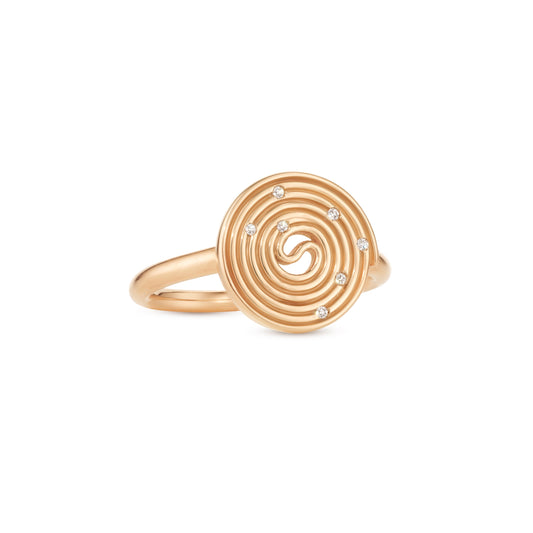 Licorice pinky ring rose gold with diamond