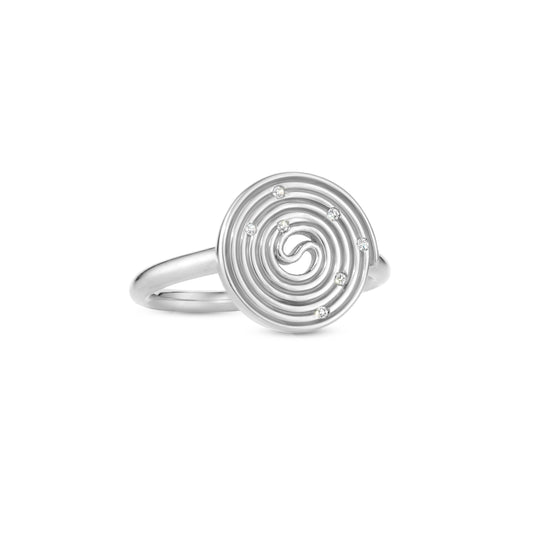 Licorice pinky ring white gold with diamond