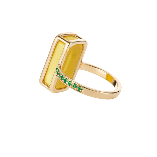 Pfefferminz_ring_lemon_yellow_gold_with_yellow_agate_and_tsavorite