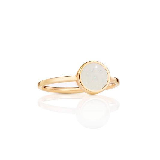 Cricle-sticker-ring-yellow-gold-with-enamel