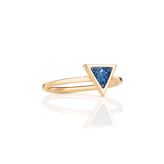 Triangle-sticker-ring-yellow-gold-with-enamel