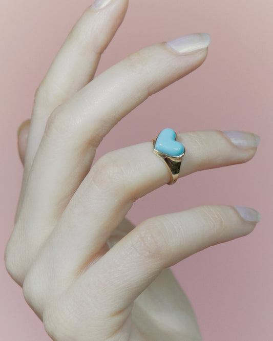 Love-lollipop-mini-yellow-gold-with-lavender-chalcedony